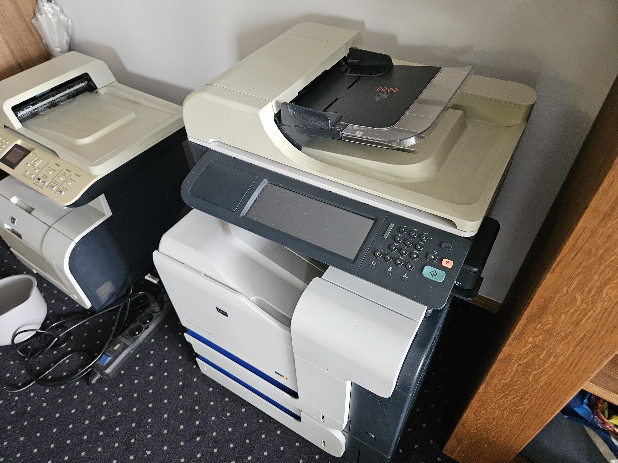 HP Color LaserJet CM3530fs MFP