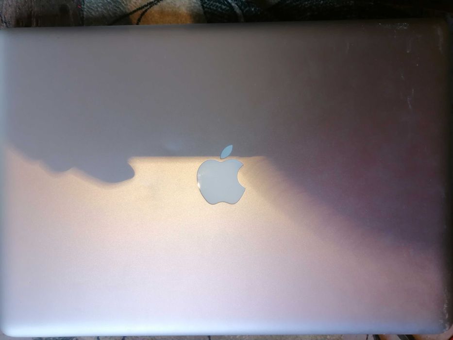 Макбук про проц і5 на запчастини 2010 року