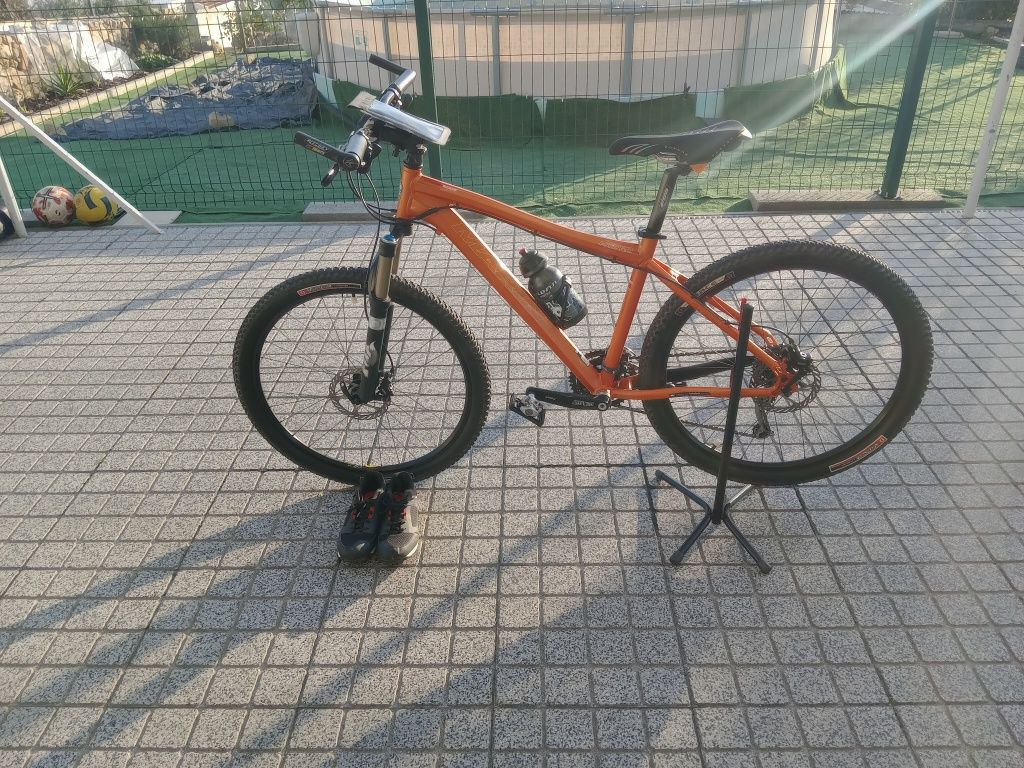 Bicicleta Marin roda 26