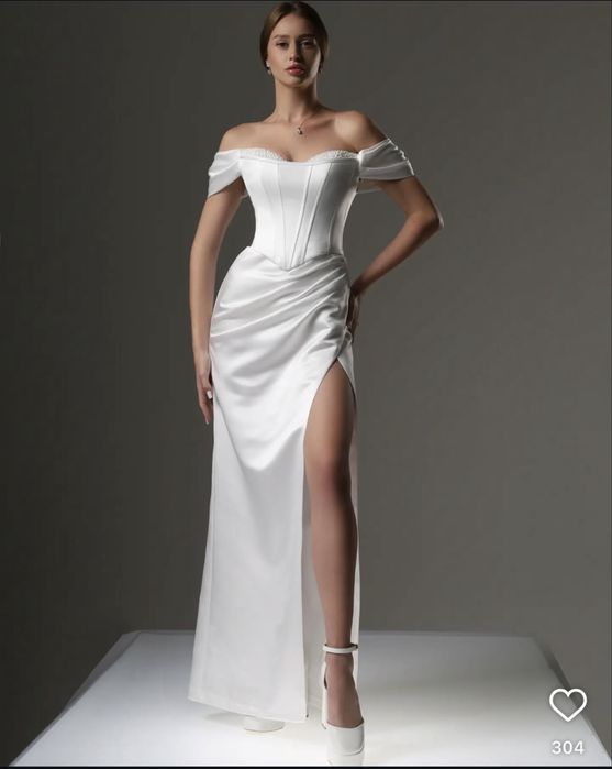 Сукня для розпису або весілля