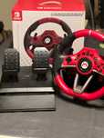 Hori Racing Wheel Pro Deluxe (Switch/PC] + Mario Kart 8 (cartão)