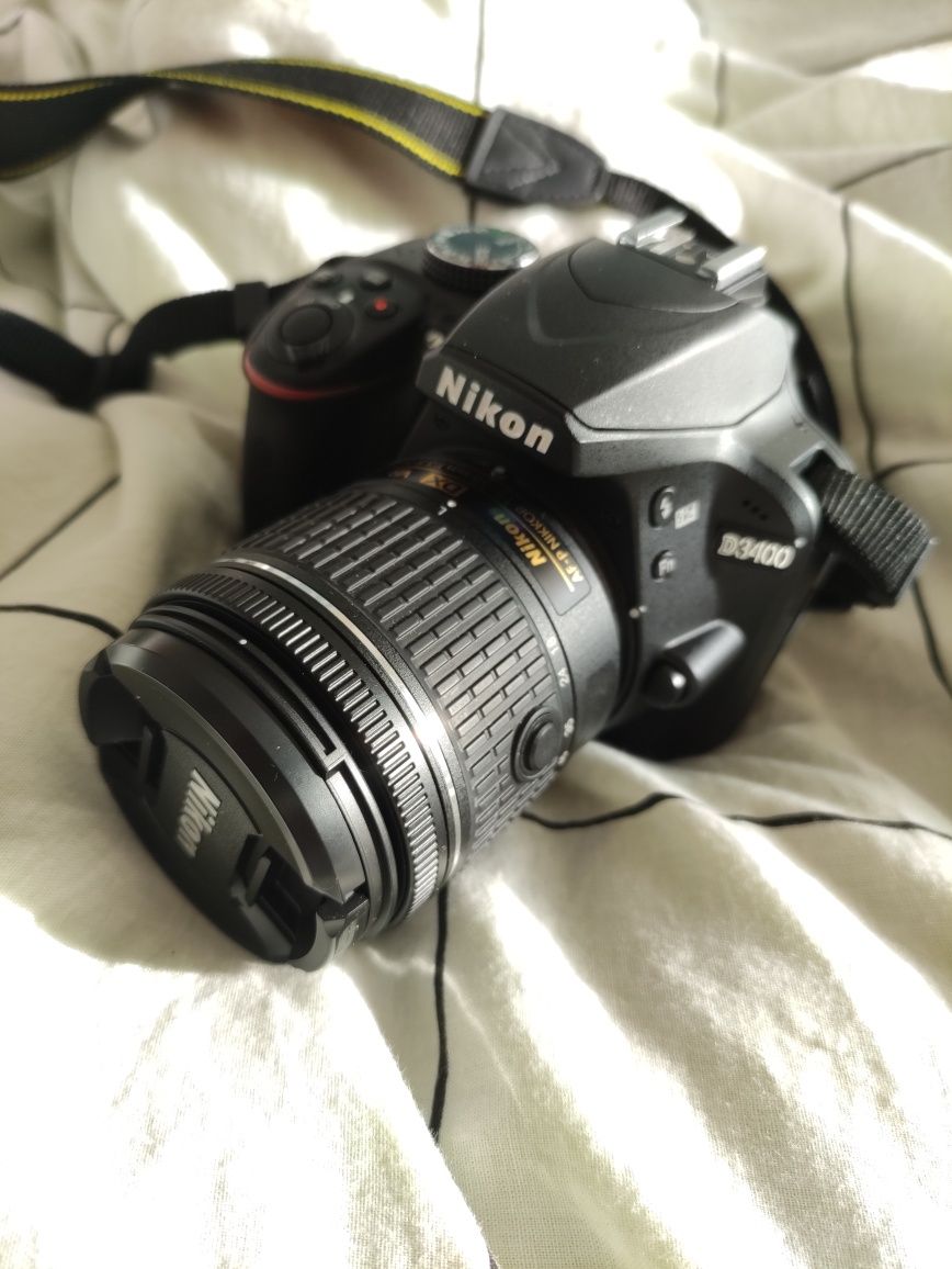 Máquina Fotográfica NIKON D3400