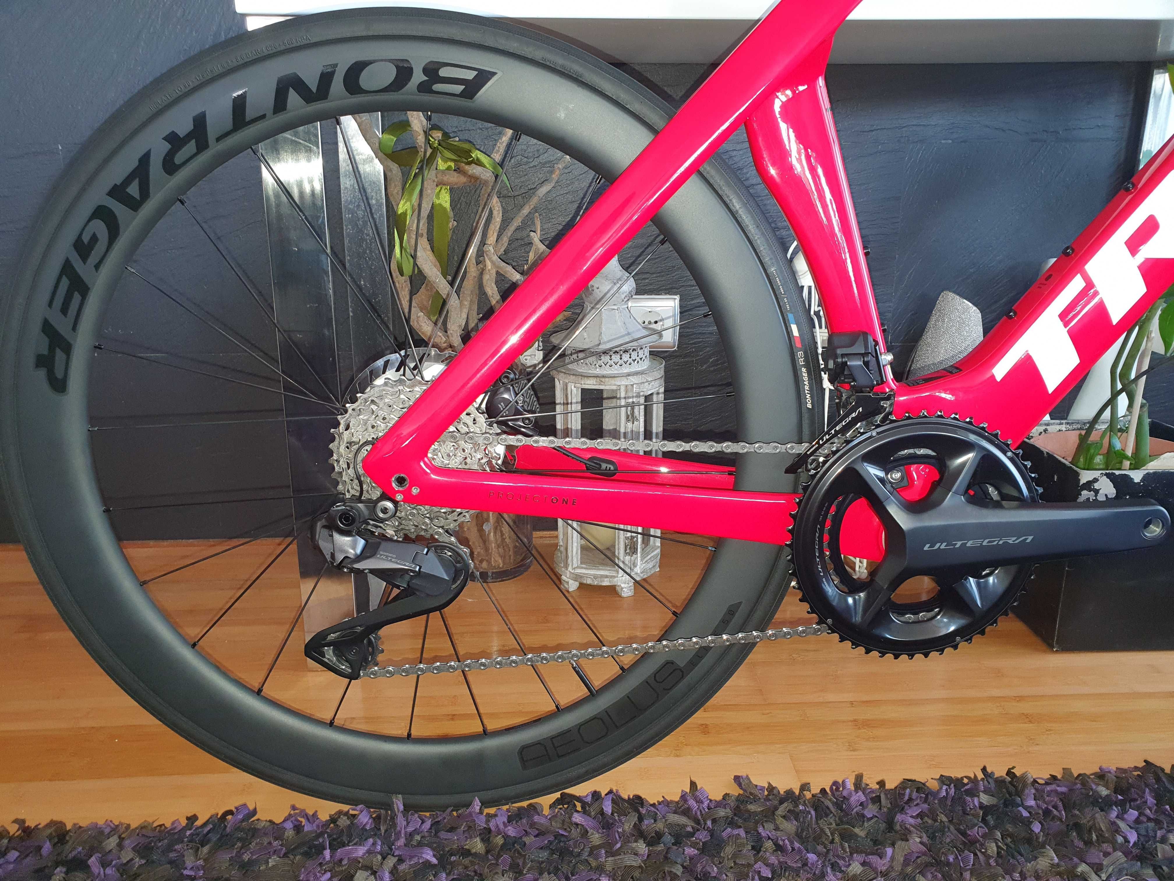 Trek Madone SLR Gen 7 (Ultegra Di2 24v)