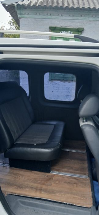 Продам Фольцваген кадди maxy 6+1 мест