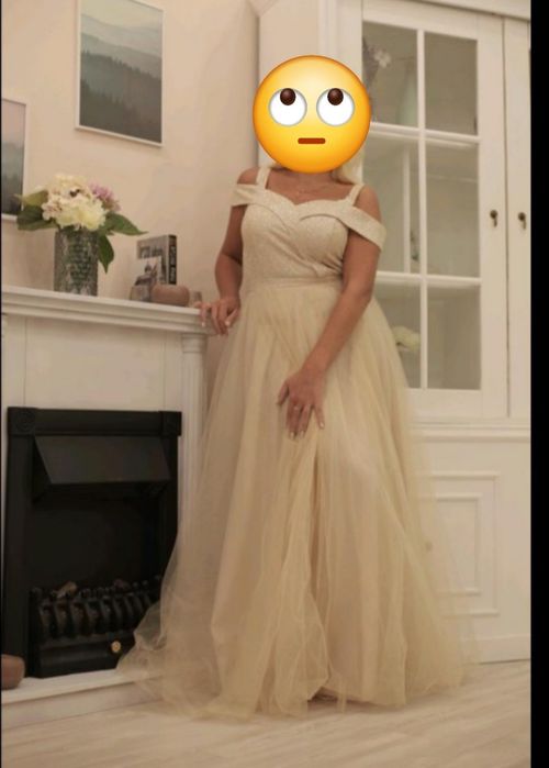 Продам платье. .