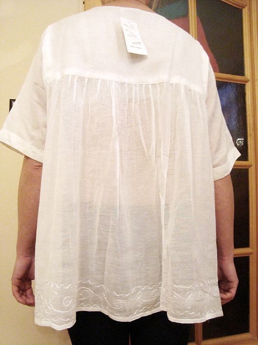 Biała duża tunika indyjska z małymi lusterkami roz.XL