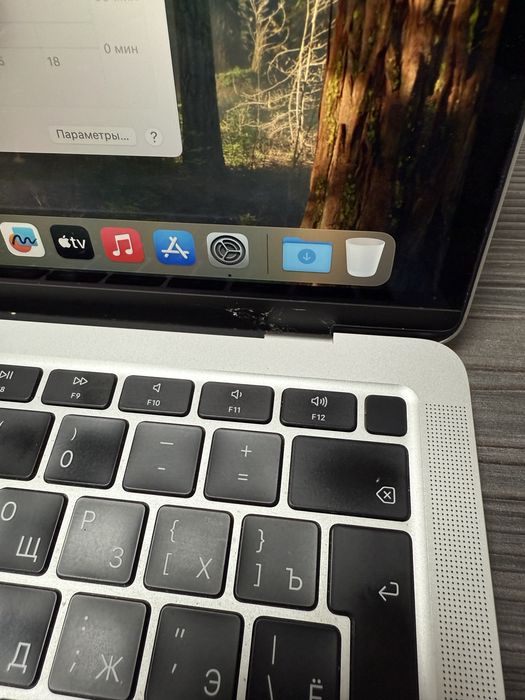 Продам Macbook Air 2020 13,3 M1 8 256 Space