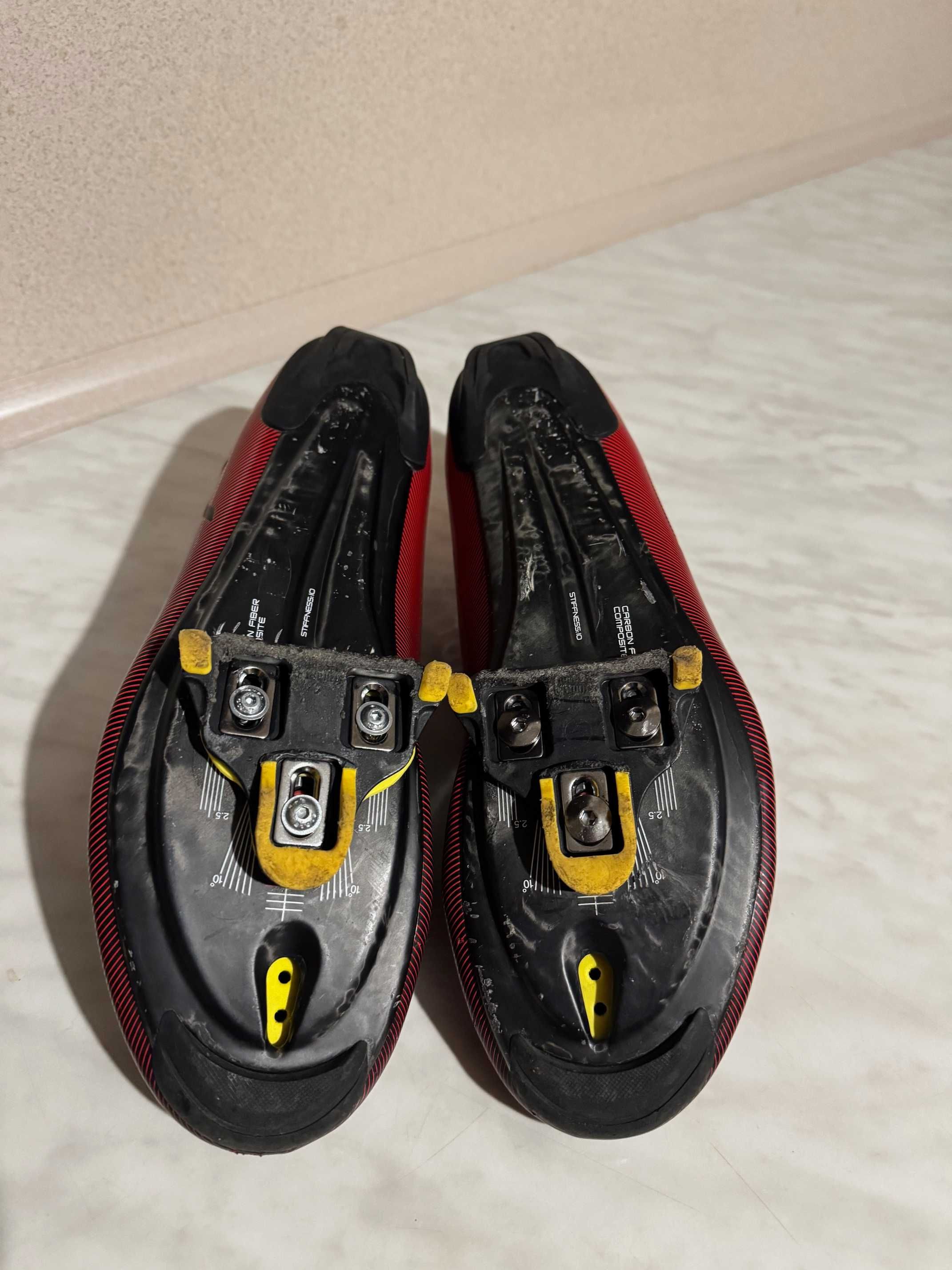 Buty kolarskie szosowe Shimano RC7 SH-RC700-S R carbonowa podeszwa