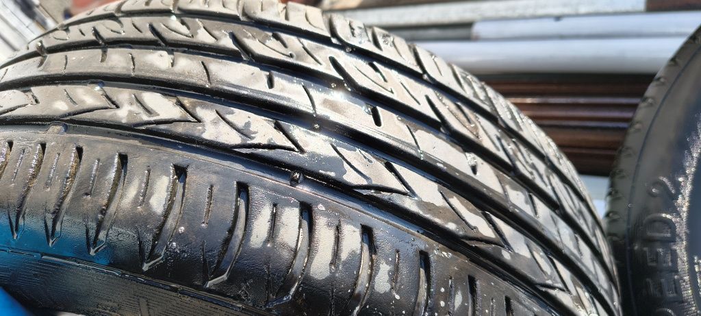 Orginalne felgi 16 vw z oponami letnimi na 5 śrub opony w świetnym sta