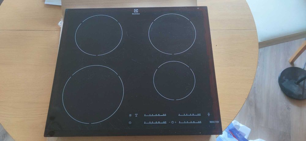 Szkło do płyty indukcyjnej Elektrolux