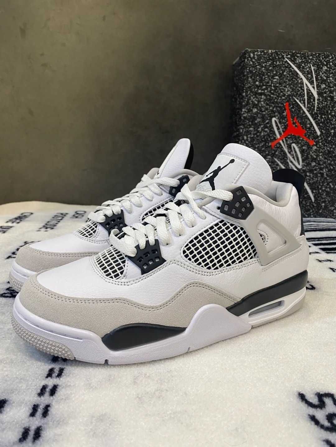 Jordan 4 Retro Wojskowy Czarny Eu 40