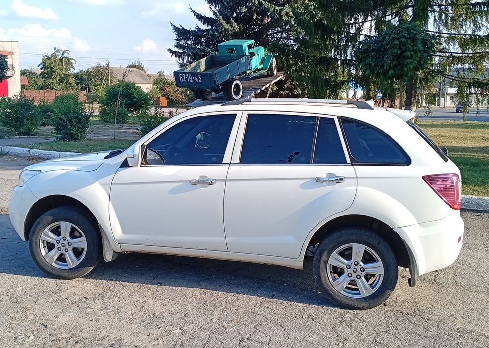 Продам Lifan X60.