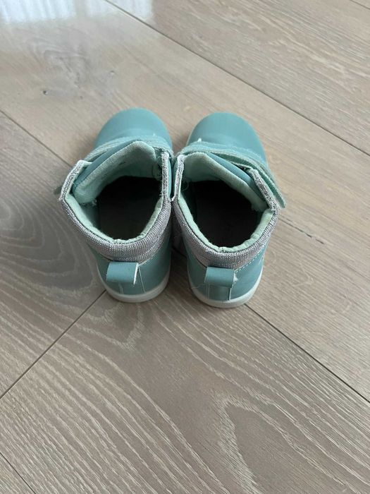 Кросівки хайтопи на дівчинку 27 розмір устілка 16.5см