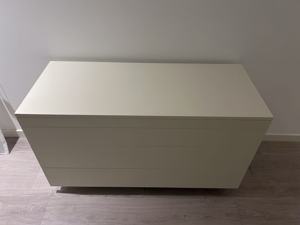 Comoda de Quarto em Beje