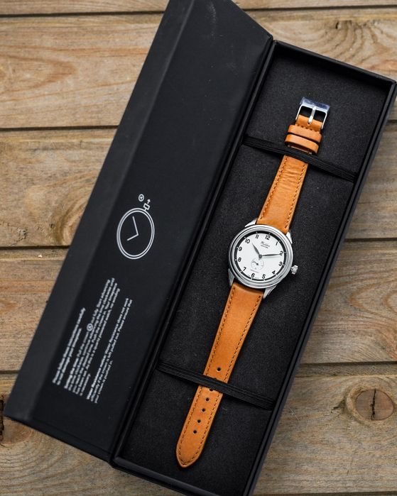 Waldan Heritage Professional Off White zegarek ameriquartz