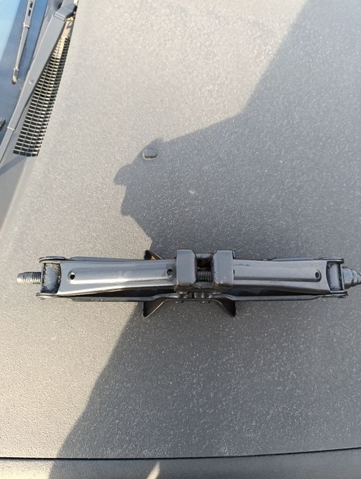 Домкрат ромбовой. 1.5 т.