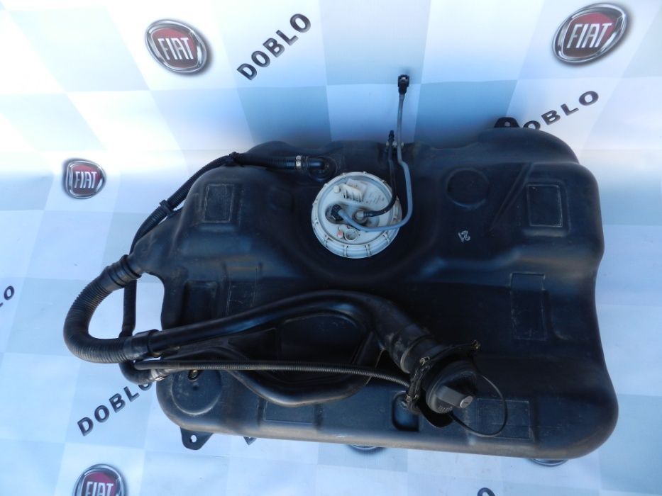 Топливный паливний насос 1.3 1.6 1.9 груша бак Fiat Doblo Добло Combo
