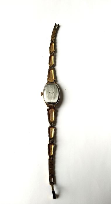 Часы женские Чайка 17 камней, советская позолота, наручные, механика