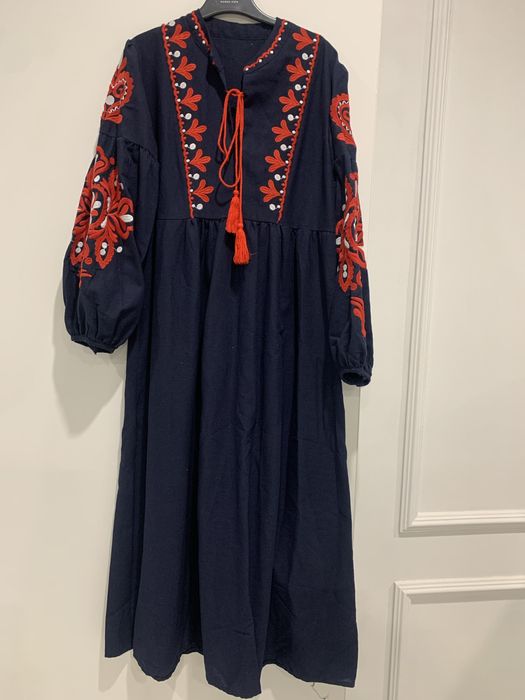 Жіноча вишиванка