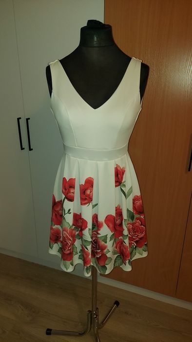 Sukienka śmietankowa biel w maki