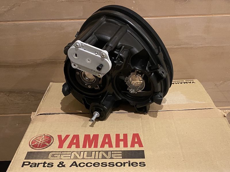 Yamaha stratoliner lampa