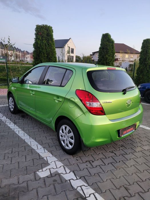 Hyundai I20 2010 1.4 автомат