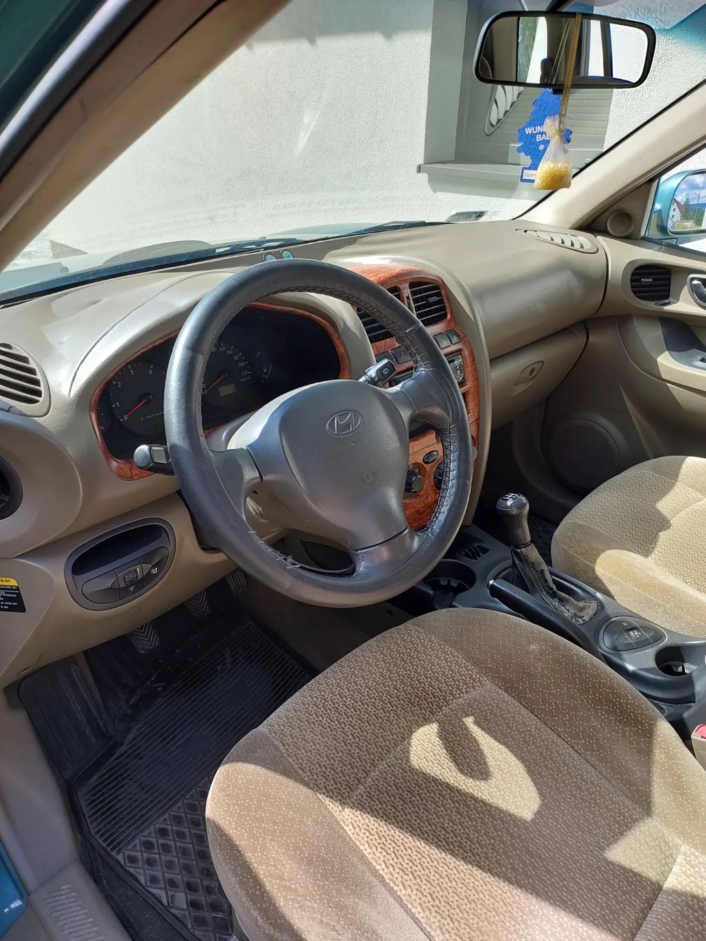 Hyundai Santa Fe Stan pojazdu jak na ten wiek bardzo dobry