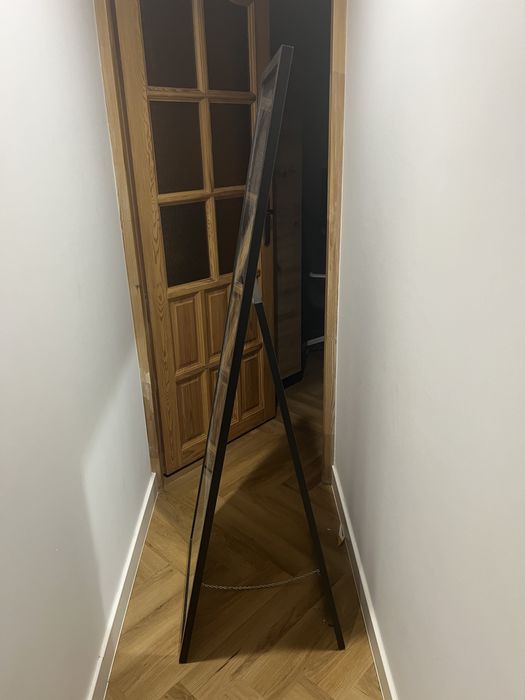 Lustro stojące 160x50 czarna rama