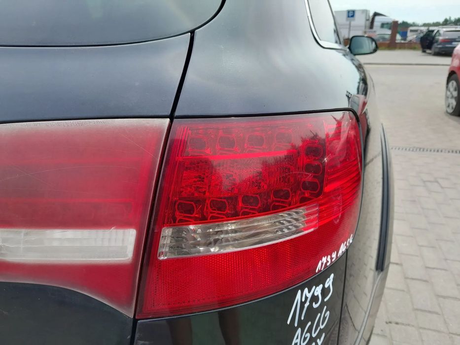AUDI A6 C6 LAMPA PRAWA TYLNA PRAWY TYŁ LED KOMBI