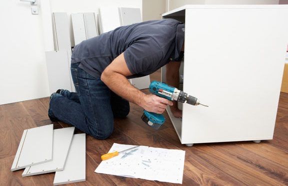 Montaż i skręcanie mebli IKEA, Castorama, BRW, Agata w dobrej cenie