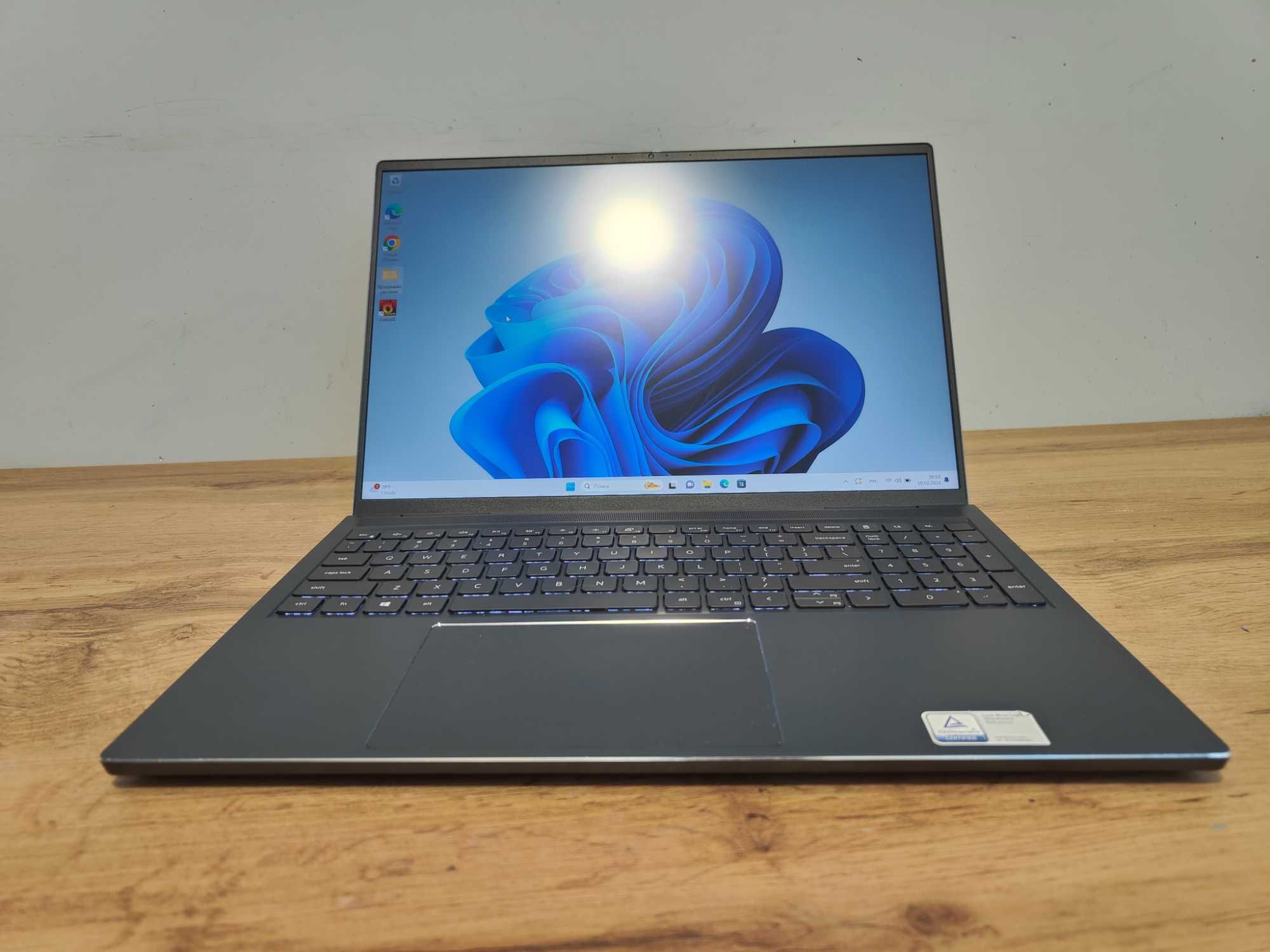 Dell 7610 Plus, 4K IPS, Core i7-11gn., 16 GB RAM, RTX 3050, SSD 512 GB