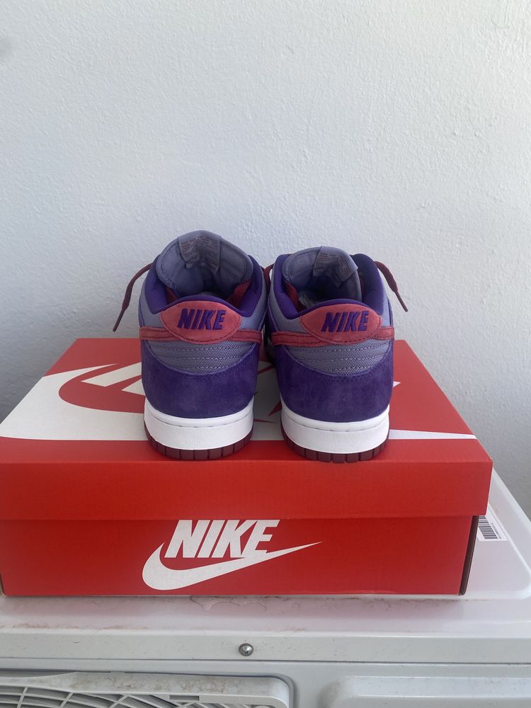 Nike dunk low plum