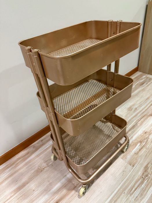 Carrinho IKEA dourado