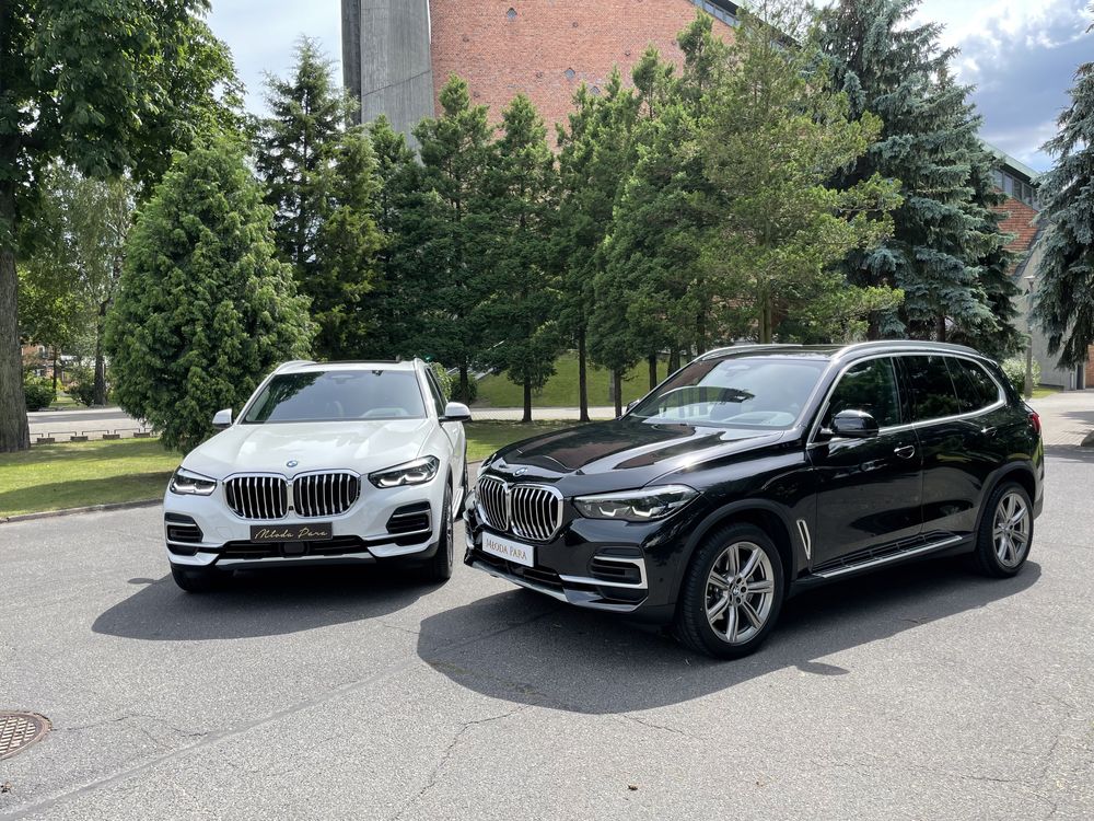 Auto do ślubu BMW X5 w kolorze BIAŁYM i CZARNYM