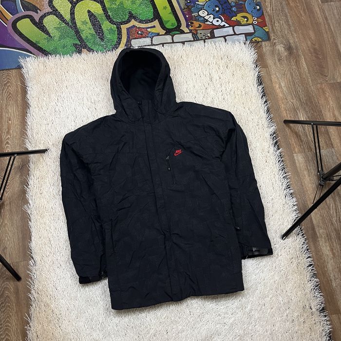 Оригинальная мужская куртка ветровка nike