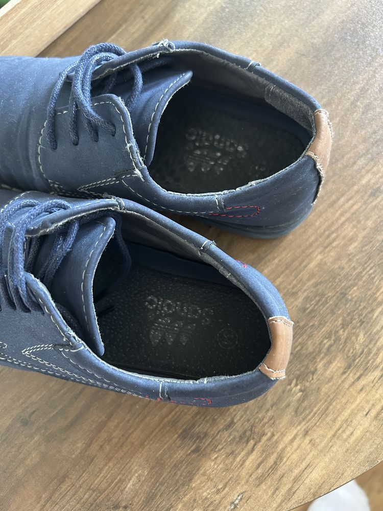 Buty chlopięce roz. 34 elegancke do garnituru, komunie, swieta