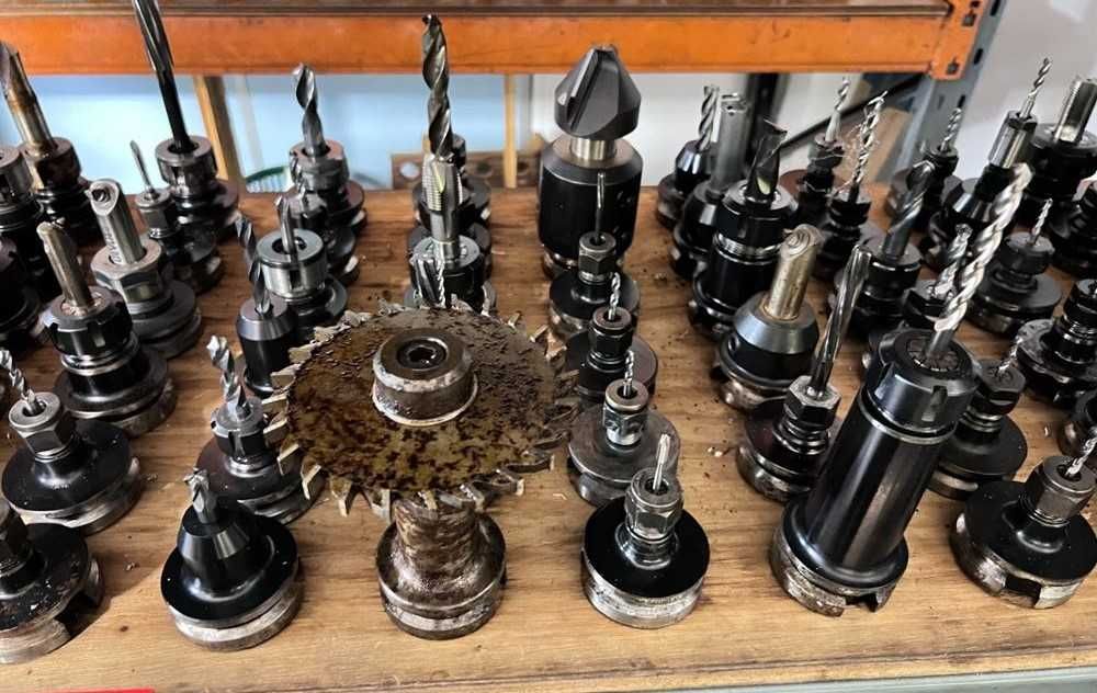 oprawki narzędziowe BT40 wytaczadło termokurcze weldon ER kompensacja