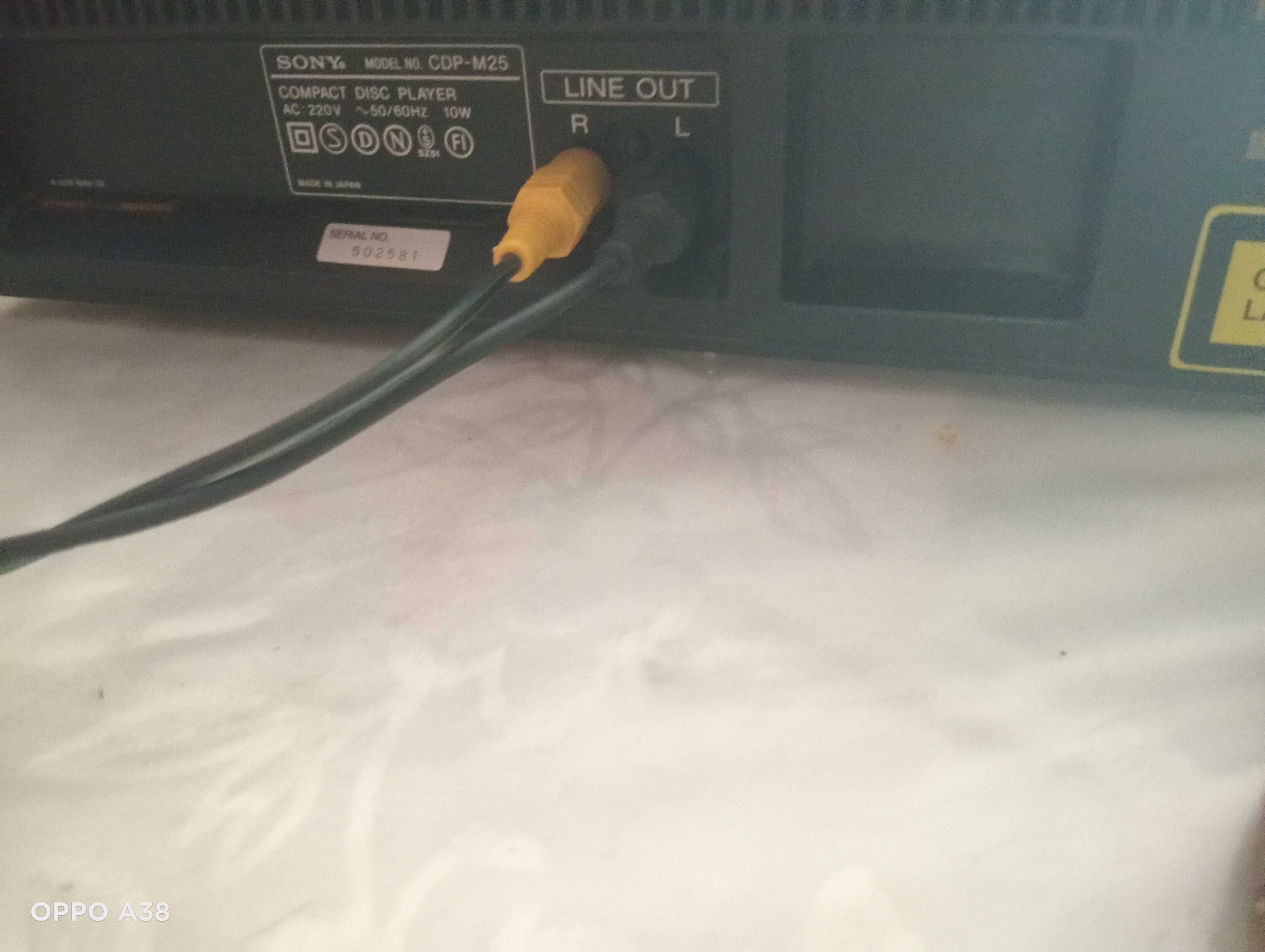 Leitor de CD Sony CDP -M25