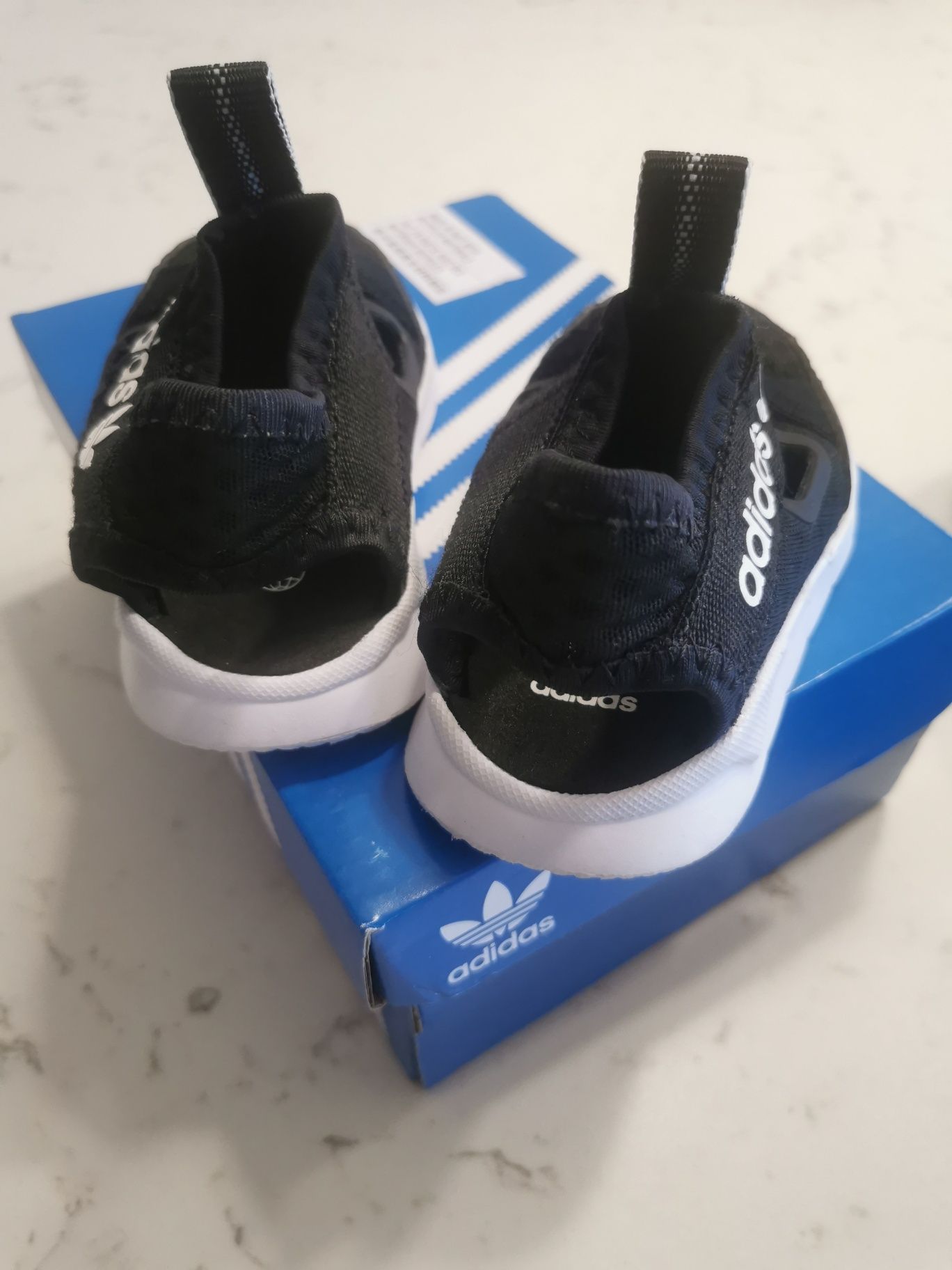 Buty adidas dziecięce