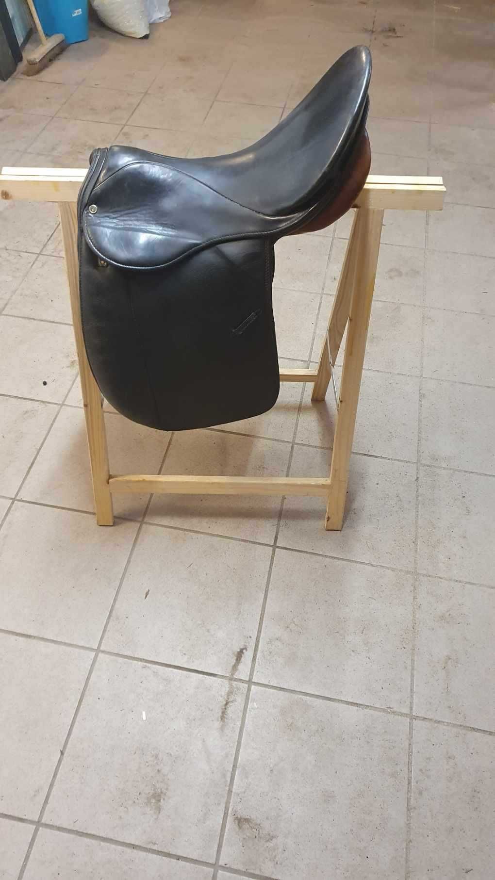 Siodło ujeżdżeniowe Stubben