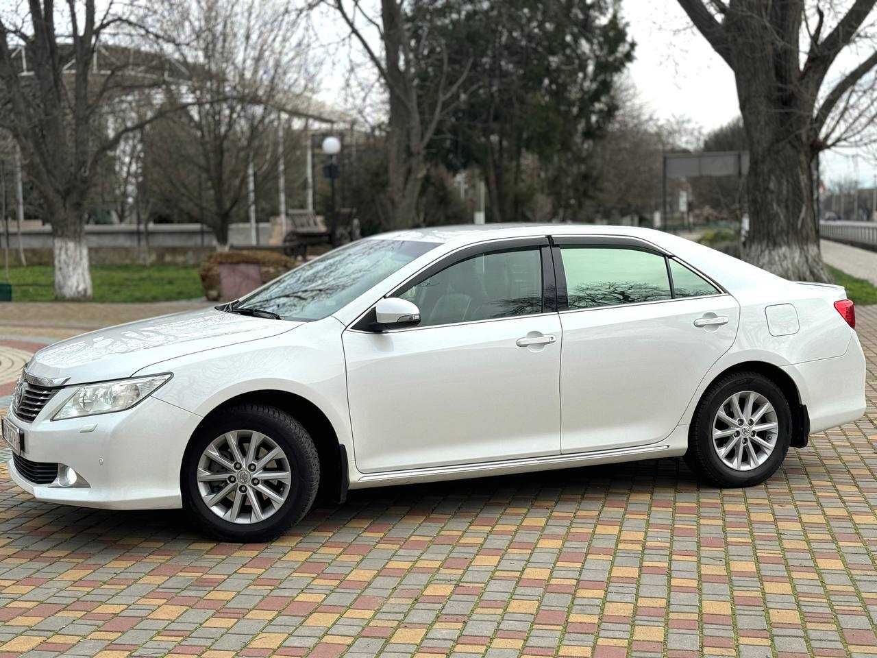 Toyota Camry 50 официальная