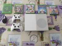 Xbox One S + 2 pady + 5 gier + kabel zasilający