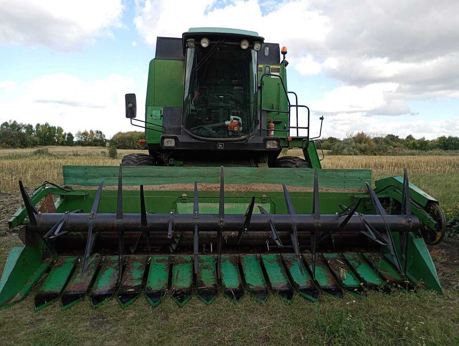 Комбайн JOHN DEERE 1188H4
