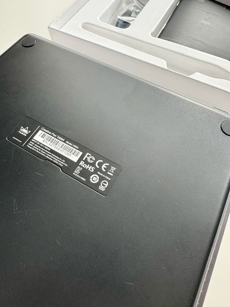 Tablet graficzny Huion HS64, bez piórka