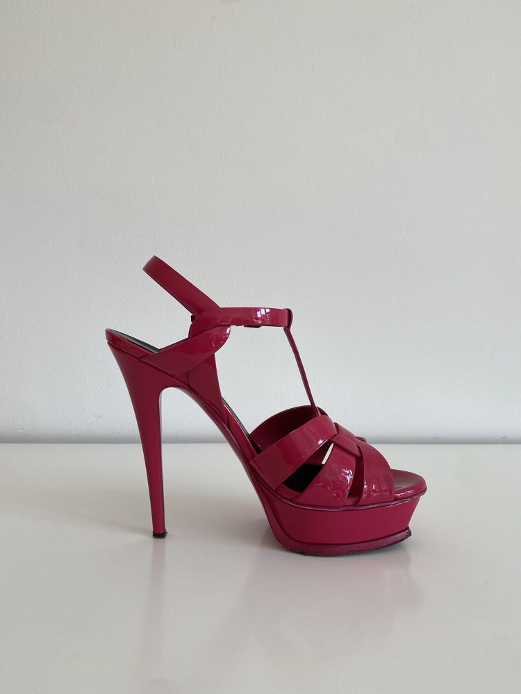 Saint Laurent - sandały na obcasie
