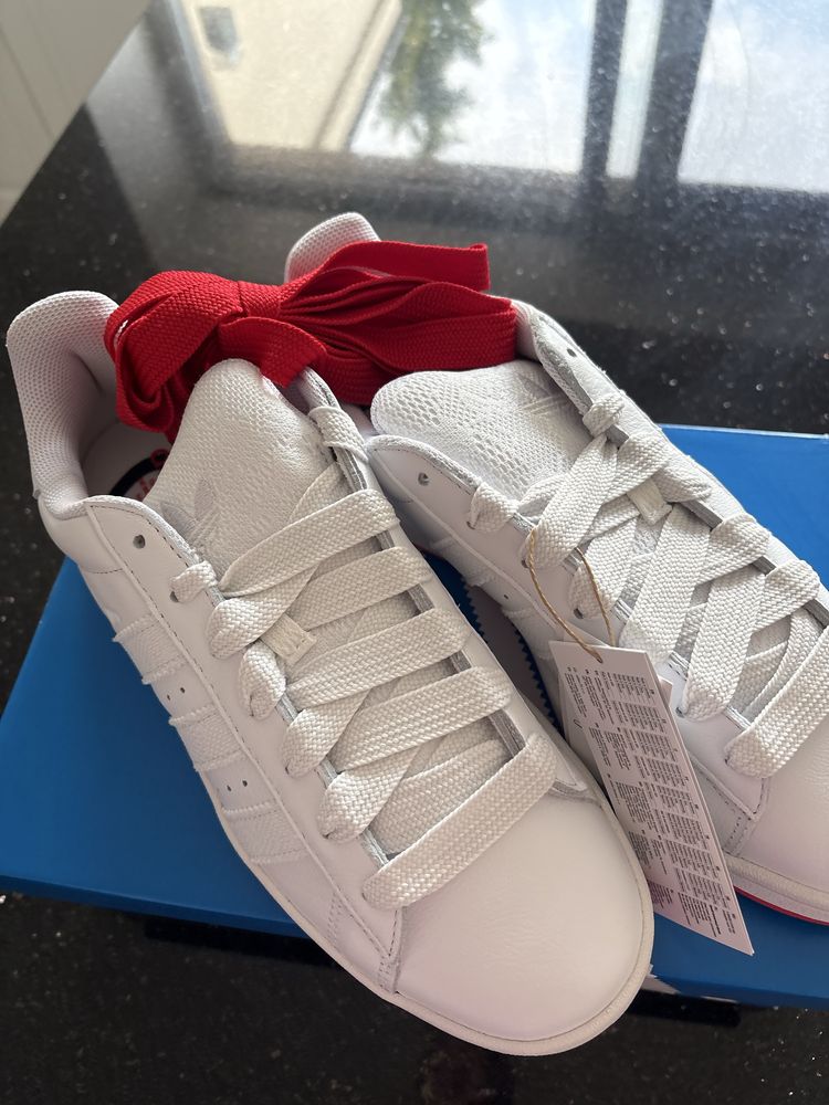 Adidas mata 44 czerwono biale limitowane