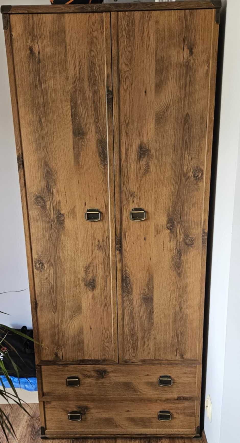Komplet mebli do pokoju