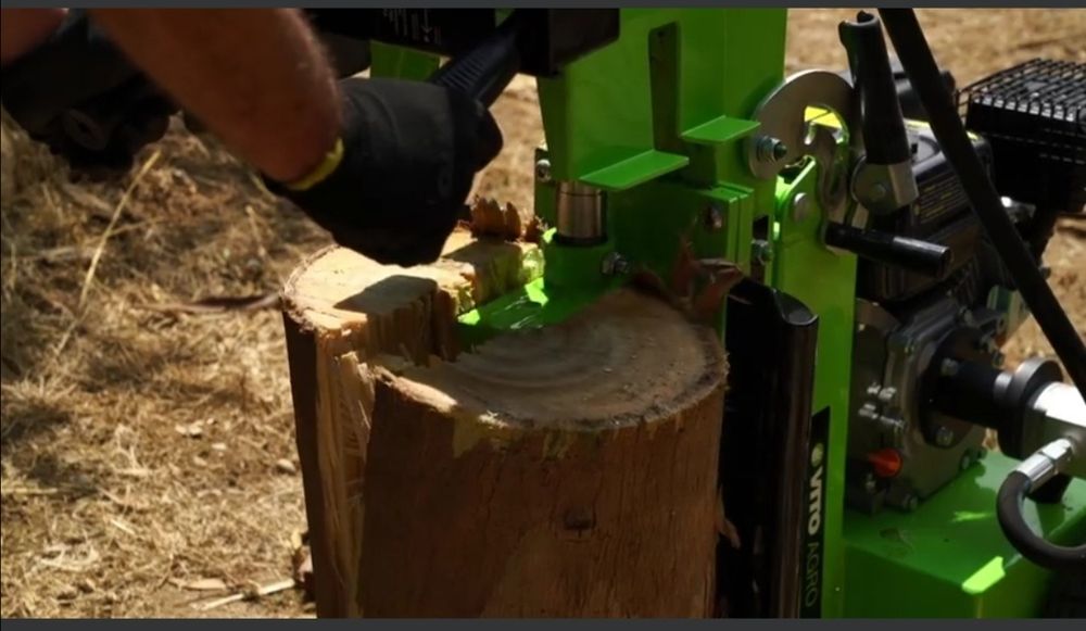 Rachador 12ton Gasolina - serviço de rachar Lenha