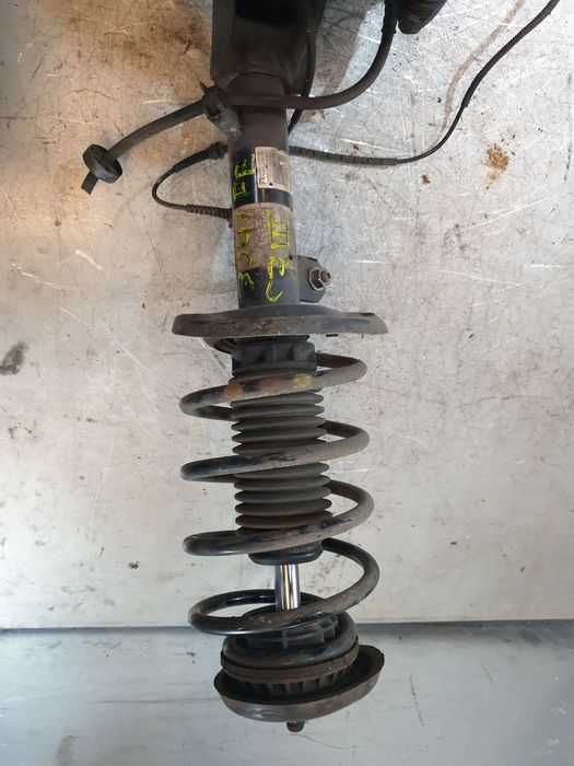 Amortecedor frente esquerdo CITROËN C3 III (SX)