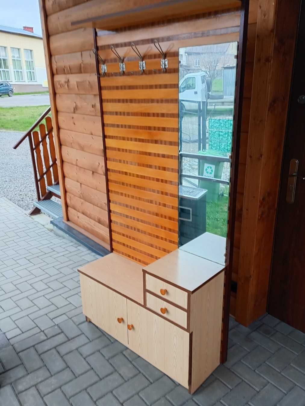 stara szafka do przedpokoju wieszak retro PRL lustro